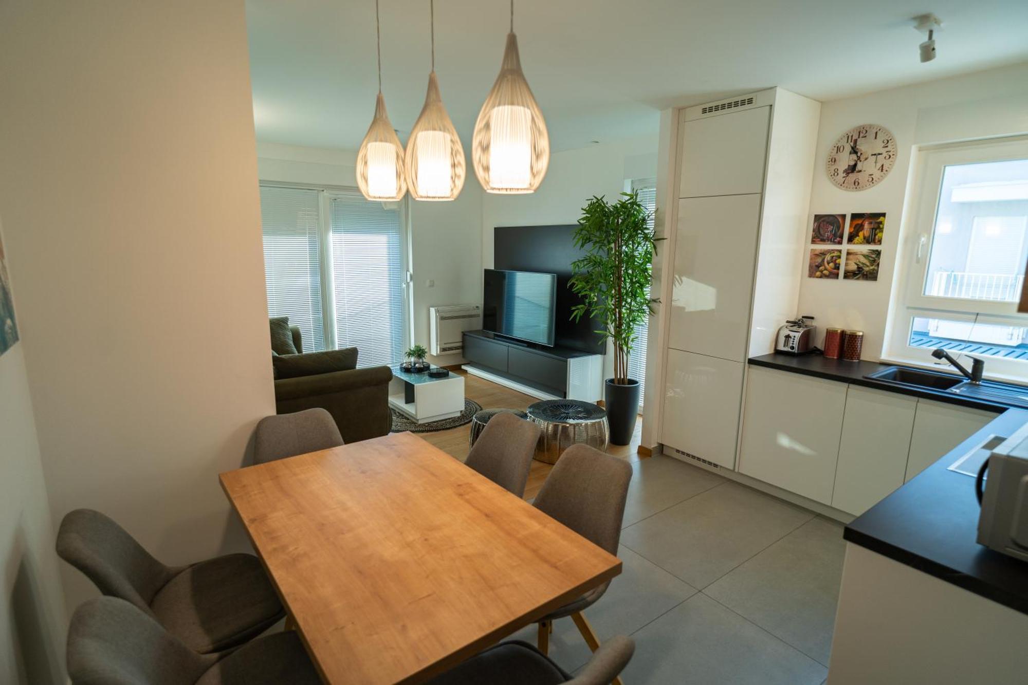 Apartament Wing 77 By Belmont Realty *